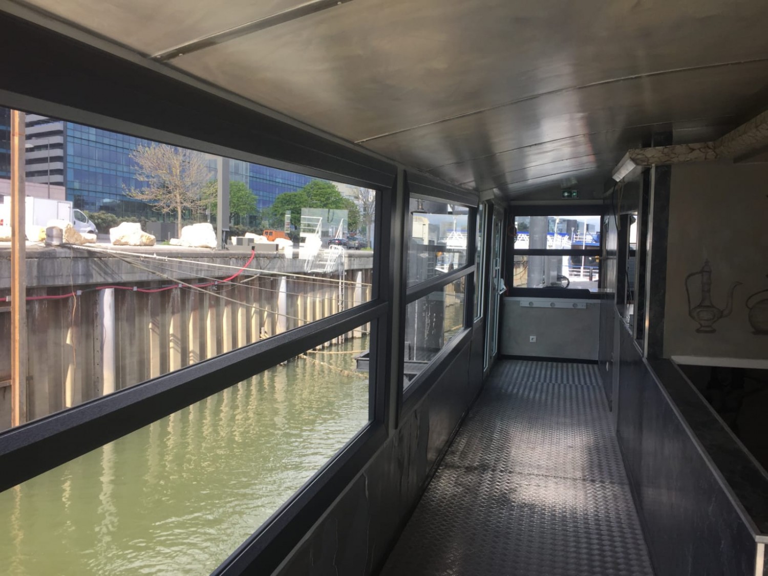 slider 1 Bateau Passagers Evenementielle Sur 2 Niveaux Couverts 150 Pax Ef Erp